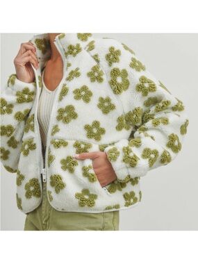 Buttermelon Zip Front Floral Teddy Fleece Jacket Size Medium